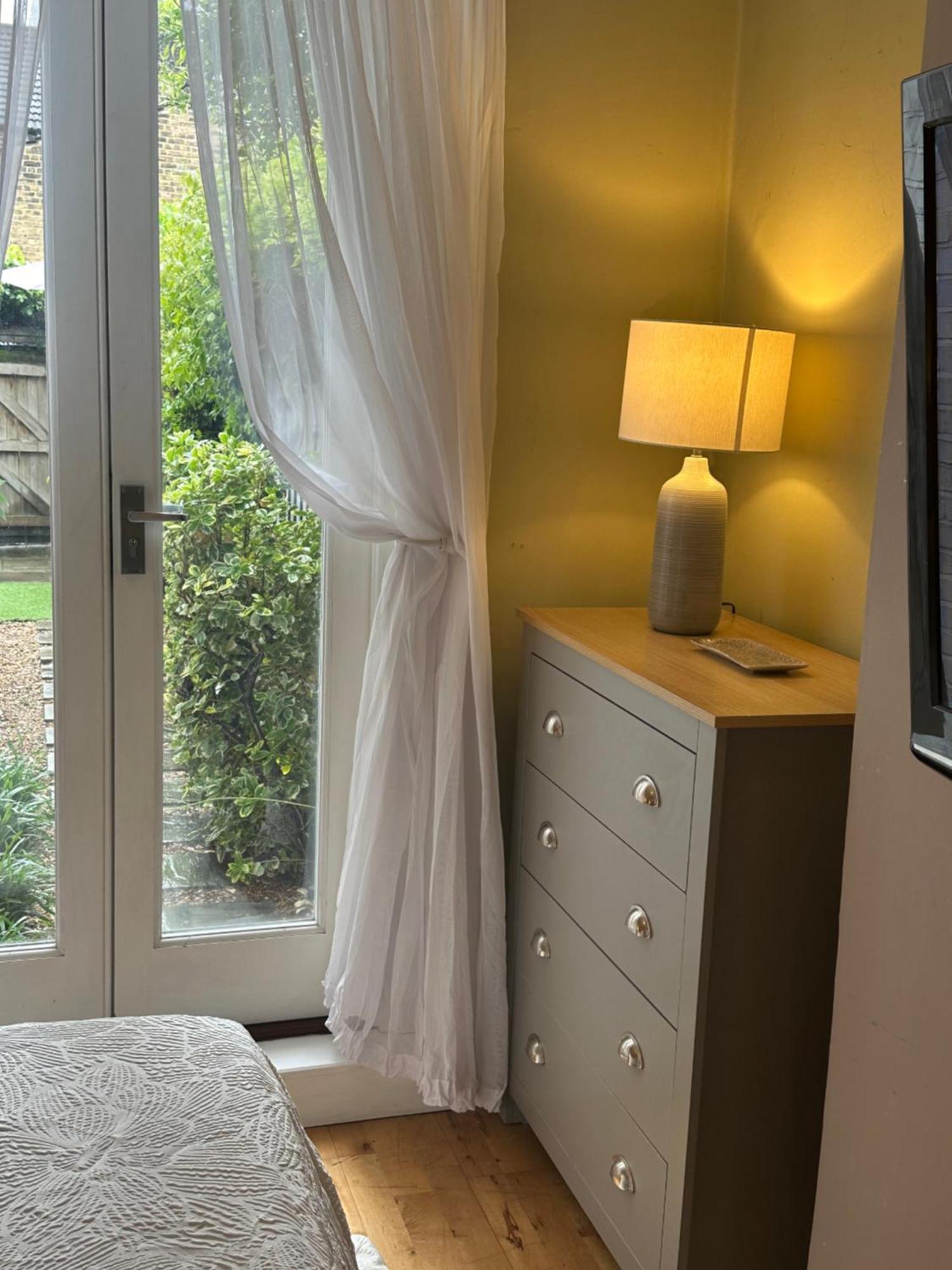 My Sky Secret Garden 1 Bedroom ロンドン エクステリア 写真